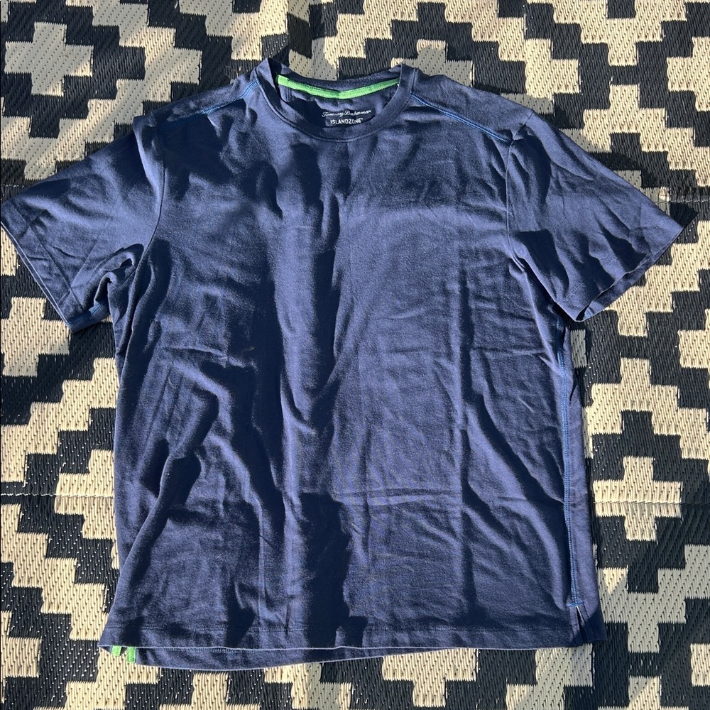 Tommy Bahama Men's Navy Blue T-Shirt with Green Stitch detail